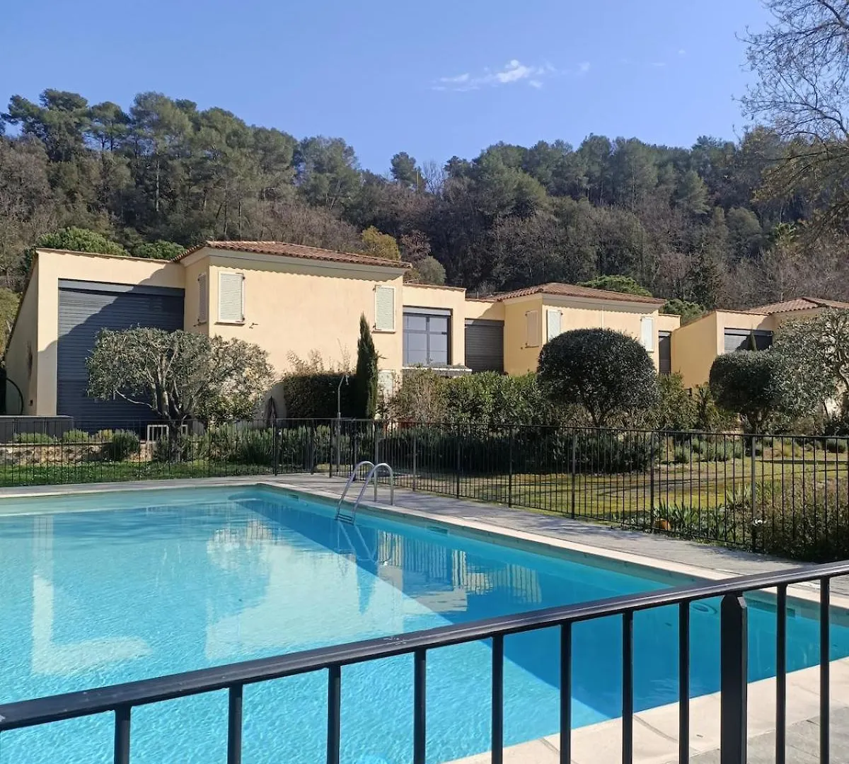 Apartment La Bergerie - Modern Villa With Pool In Private Domain Saint-Paul-de-Vence