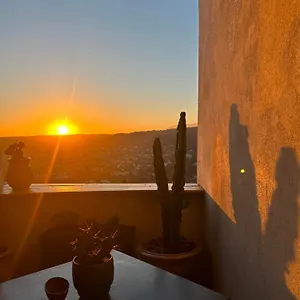 Maison Louisa Bed & Breakfast
