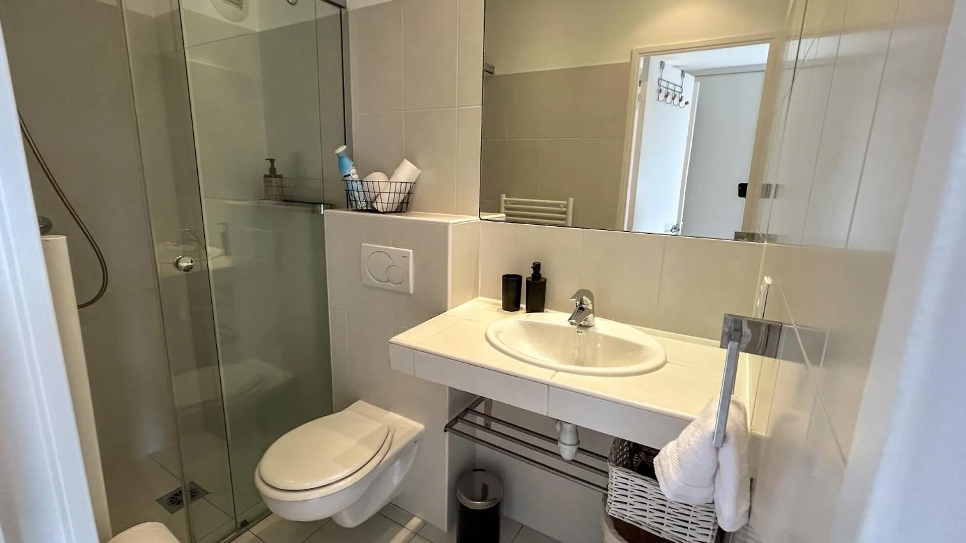 La Bergerie - Modern Villa With Pool In Private Domain Saint-Paul-de-Vence Apartment